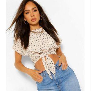BOOHOO Floral Ditsy Crop Top